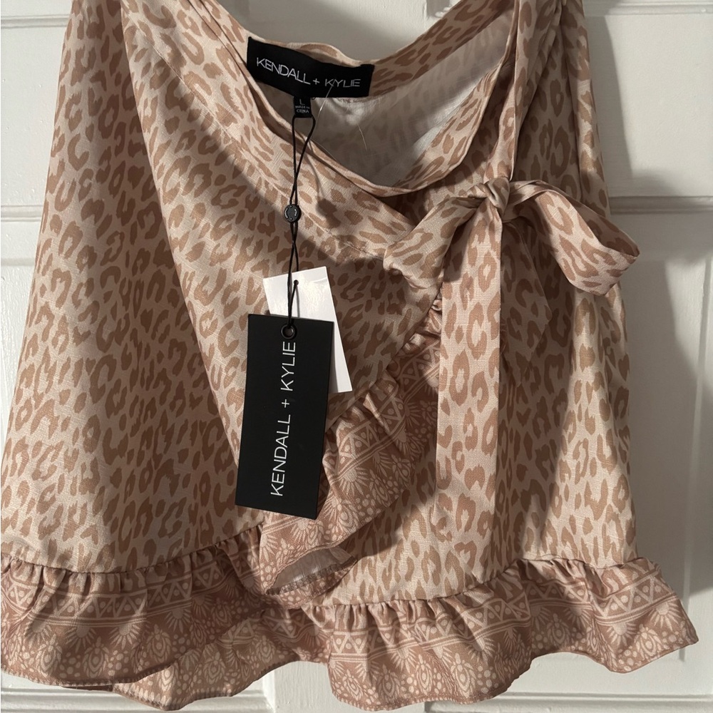 Kendall & Kylie Beige Leopard Skirt